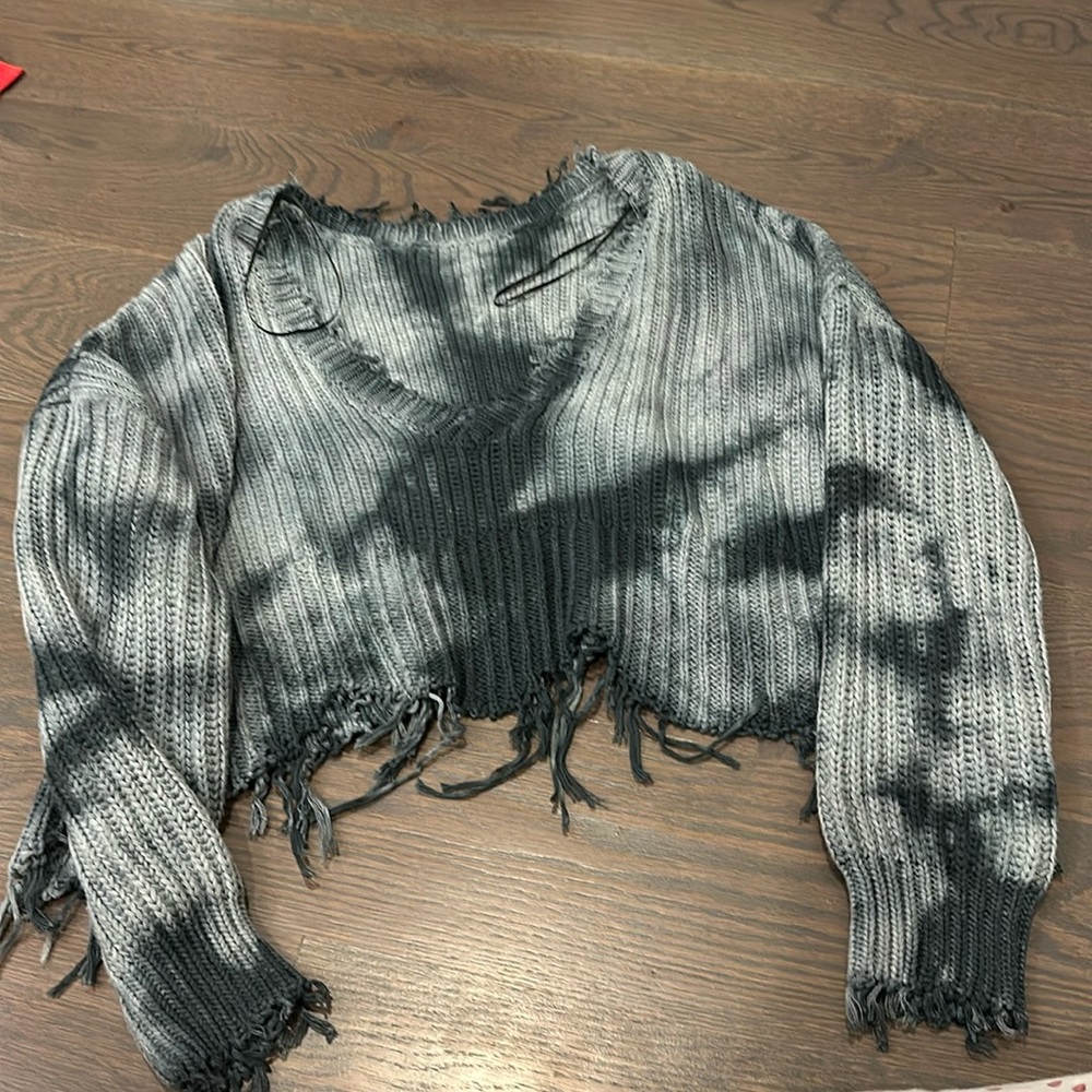 Sweater - Picture 1 of 1